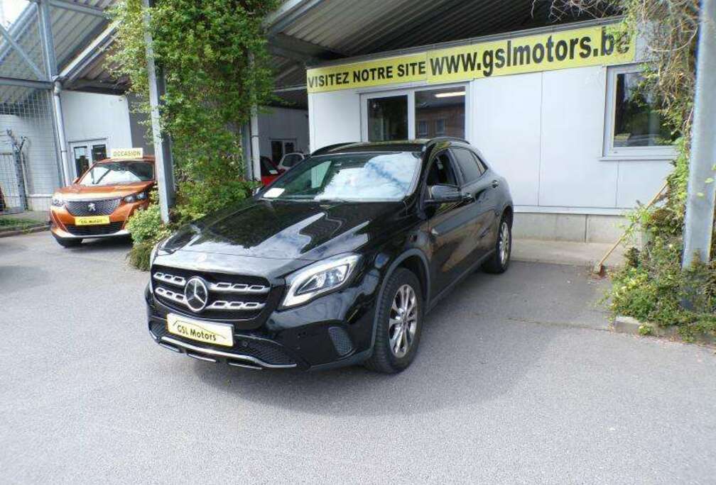 Mercedes-Benz 2.2D 136cv Automatique noir 02/19 Airco Bluetooth