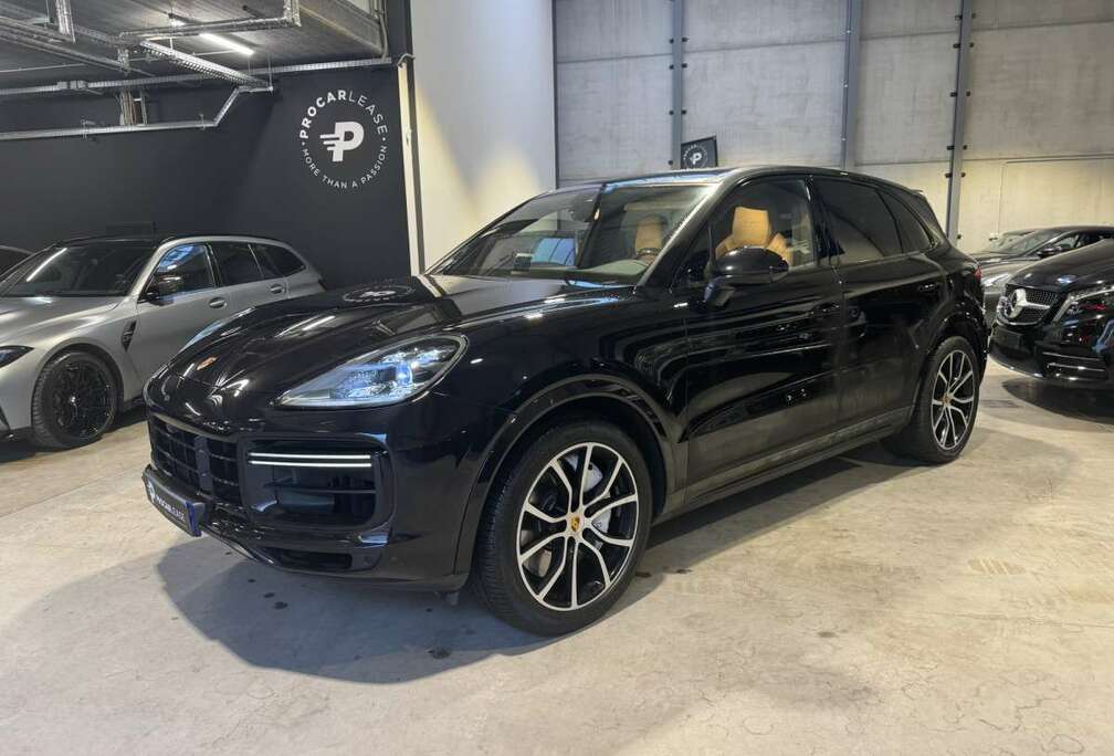 Porsche Cayenne Turbo/21/Pano/Camera/ Burmester/