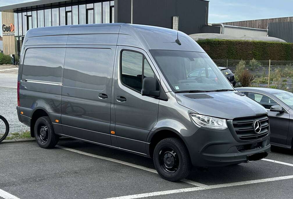 Mercedes-Benz 319 2.0 CDI L2H1 AWD 9G-tronic (EUVI-E)