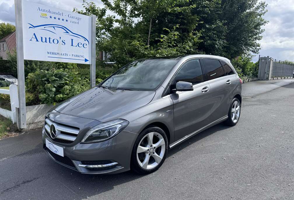 Mercedes-Benz Automaat/camera/pano schuifdak/bi-xenon/1eigenaar