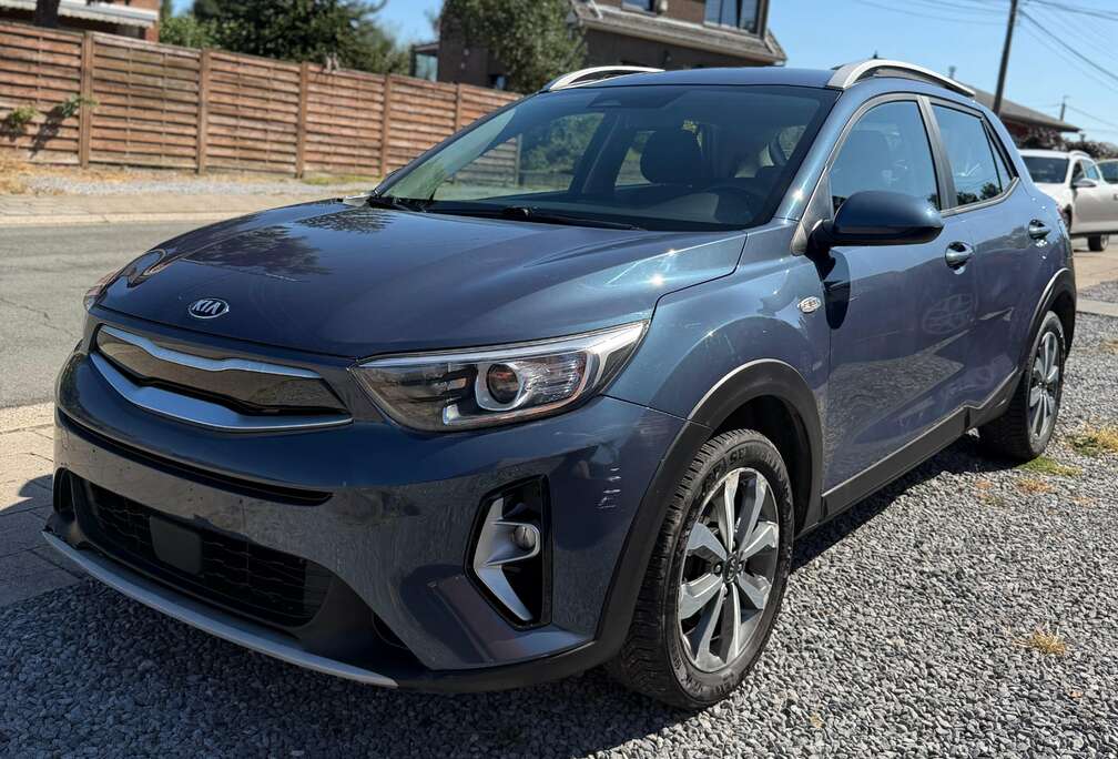 Kia Stonic 1.2i Must ISG 1er main
