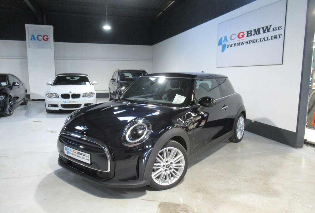 MINI Aut Full LED Navi Camera Carplay Comf BLACKPACK