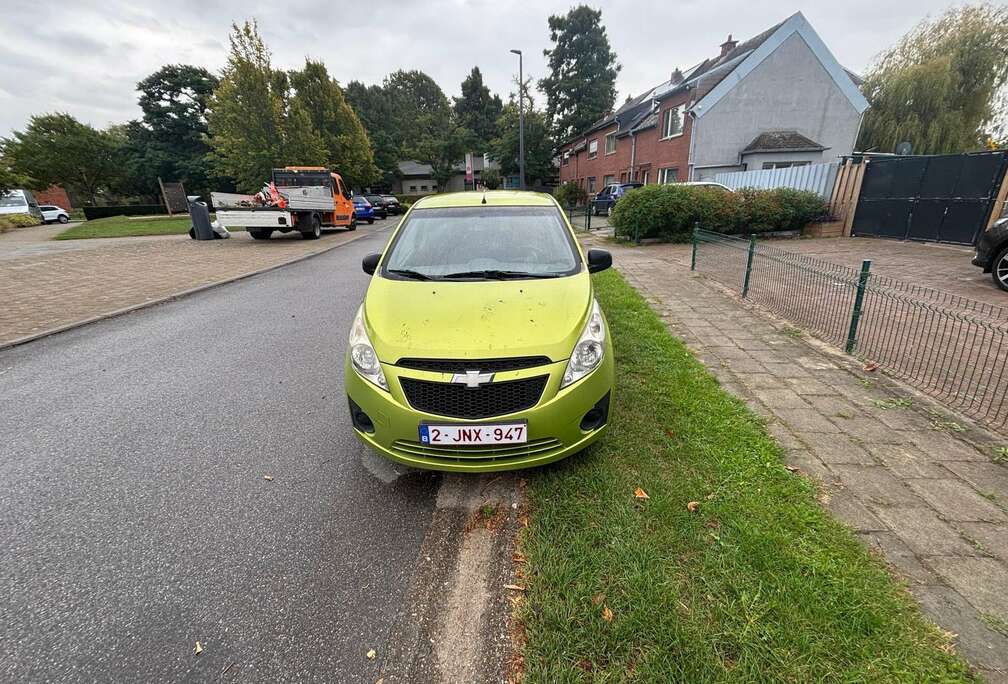 Chevrolet 1.0i