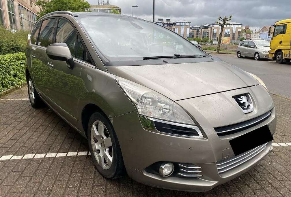 Peugeot **Peugeot 5008  2012  195 000 km  7 Places**