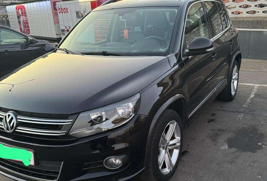 Volkswagen Tiguan 2.0 TDi Sport - Toit panoramique / Cuir Noir / ..