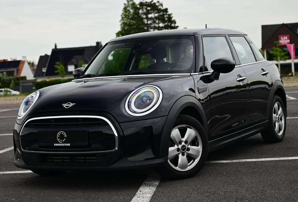 MINI 5 DOORS AUT / NAVI PRO / CARPLAY / CRUISE / LANE ASSIST / BLACK / TOP CONDITION