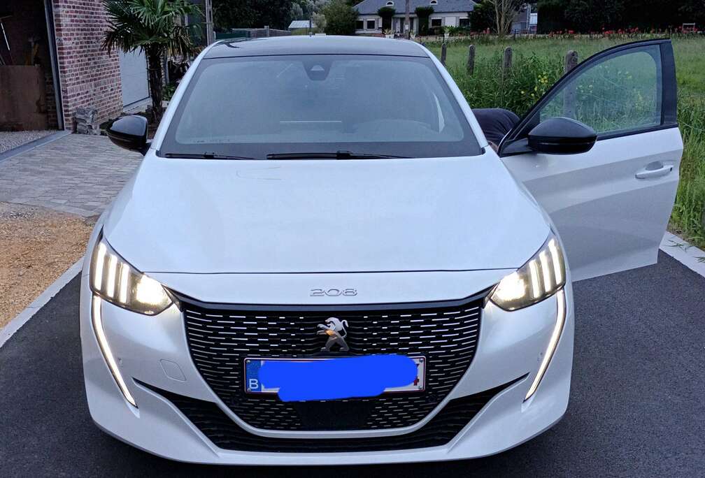 Peugeot 208+PureTech+130+EAT8+GT