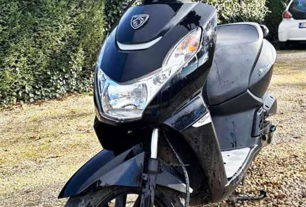Peugeot Black edition