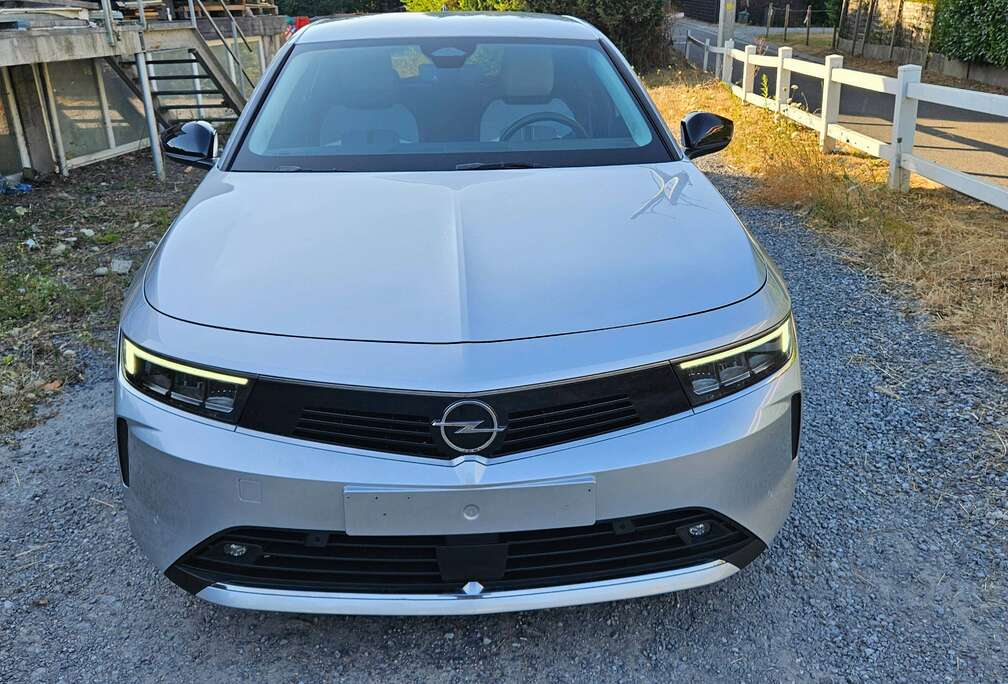 Opel Astra 1.2 Turbo Elegance S/S (EU6.4)