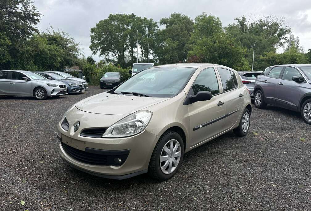 Renault ENKEL VERKOOP AAN HANDELAAR - AIRCO / BLUETOOTH