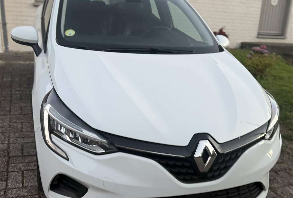 Renault 1.5 Blue dCi prête à immatriculer