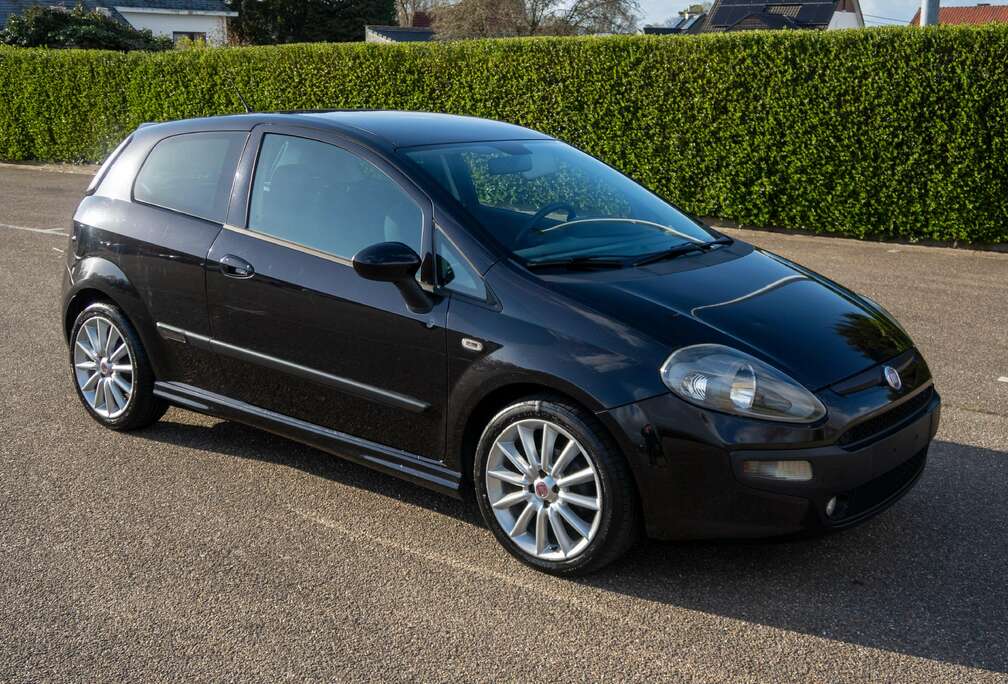 Fiat Punto EVO 1.3 MultiJet Racing