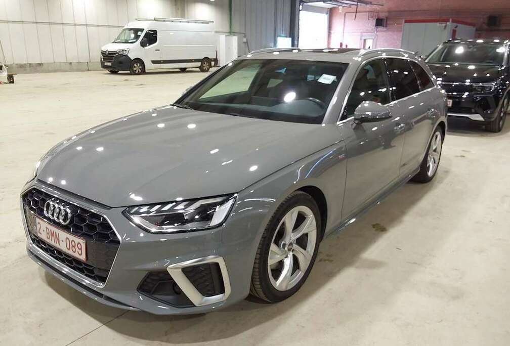 Audi A4*S LINE INTERIEUR EXTERIEUR CAR PASS GARANTIE