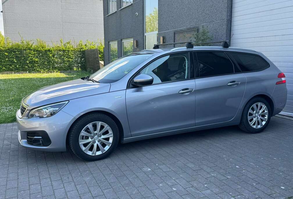 Peugeot 308 SW 1.2 PureTech Style (EU6.3)