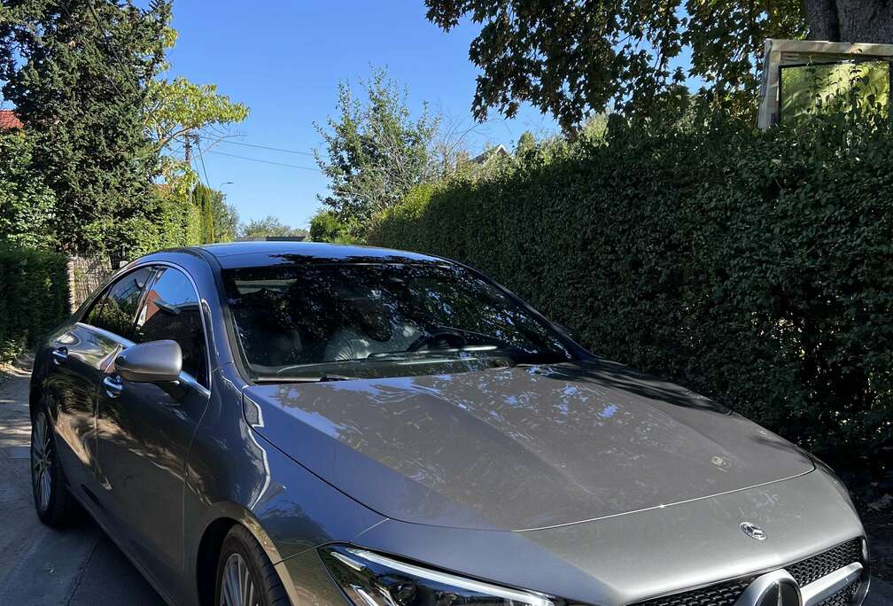 Mercedes-Benz d Luxury Line Met Garantie
