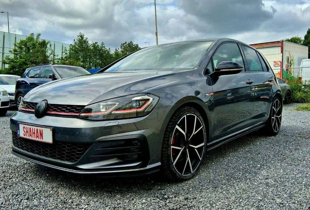 Volkswagen 2017 Volkswagen Golf GTI Performance122,000 KM | 230 Pk |