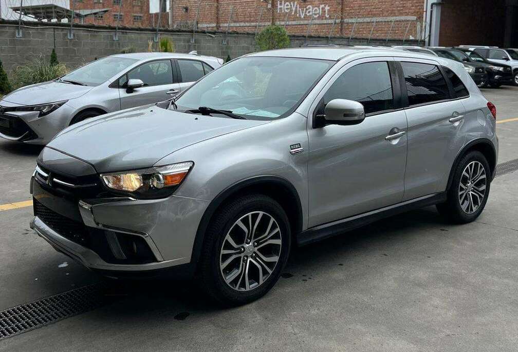 Mitsubishi 4WD-ONLY FOR EXPORT OUT OF EUROPE