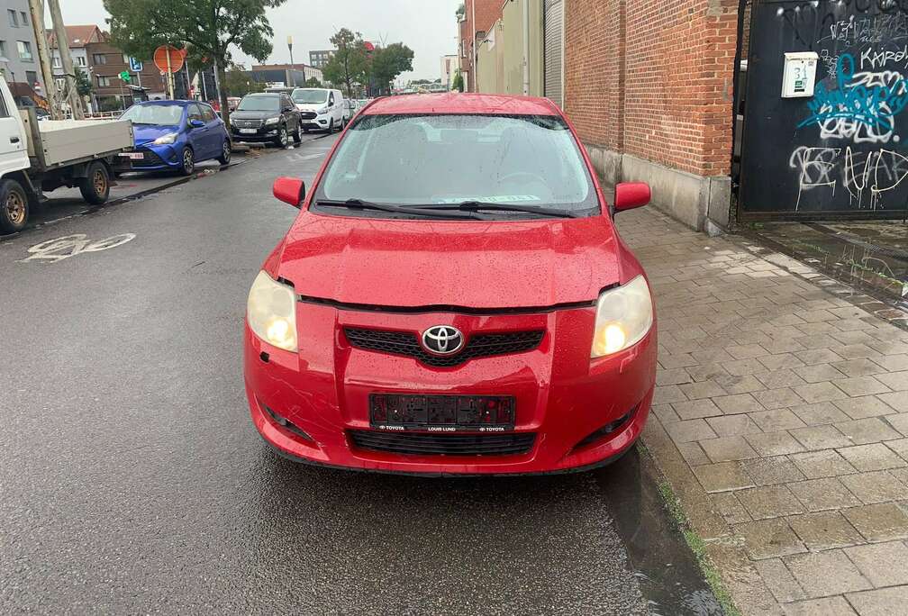 Toyota Auris 1.6i Dual VVT-i Linea Luna