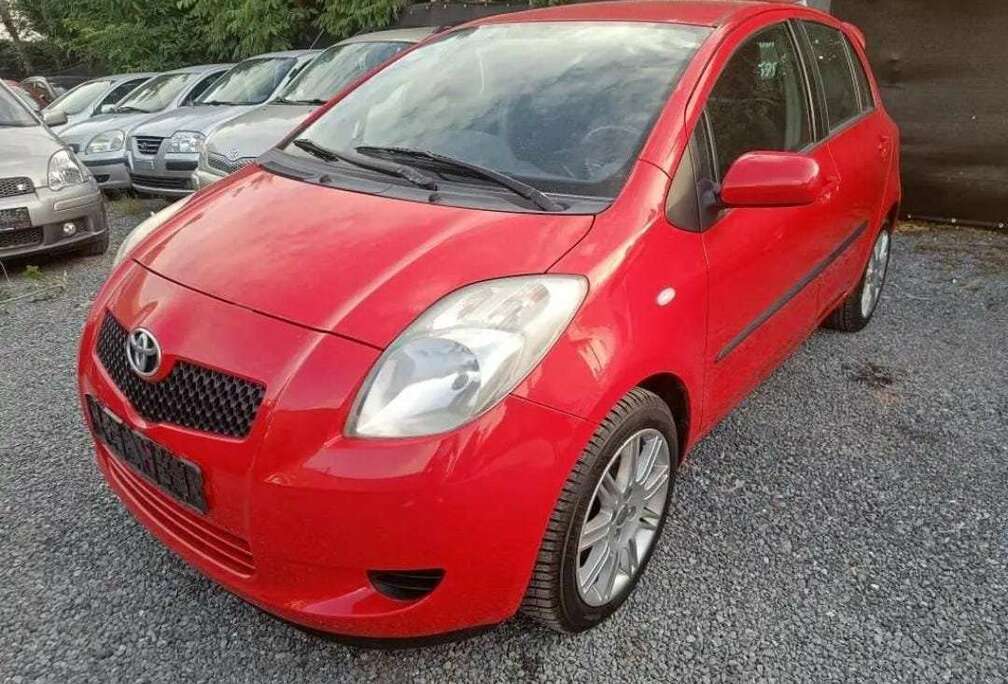 Toyota Yaris 1.3 climatisé 40000 km