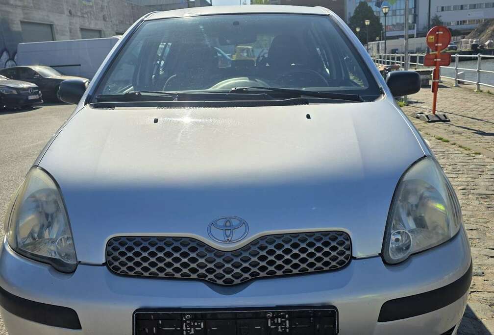 Toyota 1.3i VVT-i 16v Linea Luna