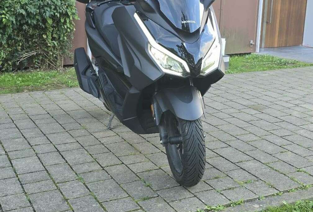 Honda bulle électrique ; keyless