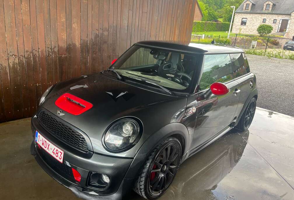 MINI 1.6i JCW