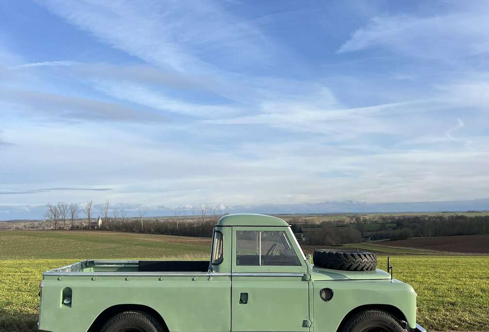 Land Rover 3 - LHD -2.3l Petrol - USA import eligible