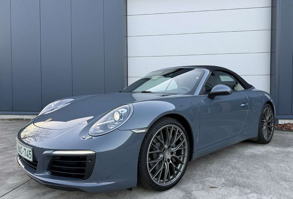 Porsche 911 Carrera PDK Cabriolet