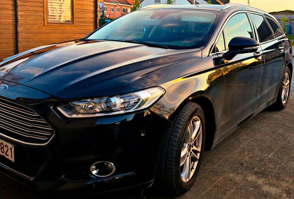 Ford Mondeo Clipper 2.0 TDCi Titanium PowerShift (EU6.2)