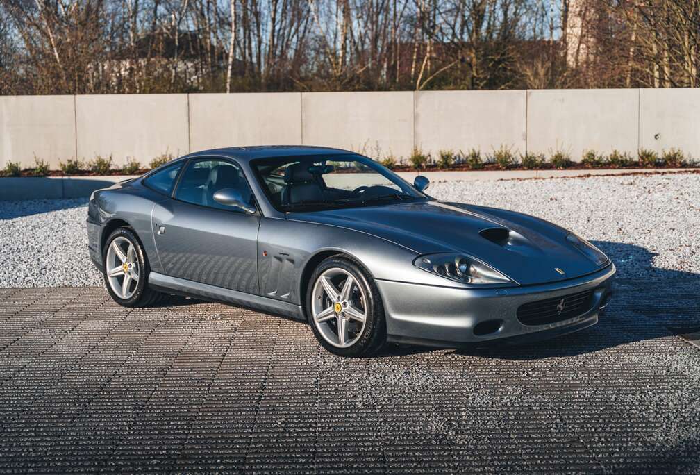 Ferrari Maranello / Grigio Titanio / Manual