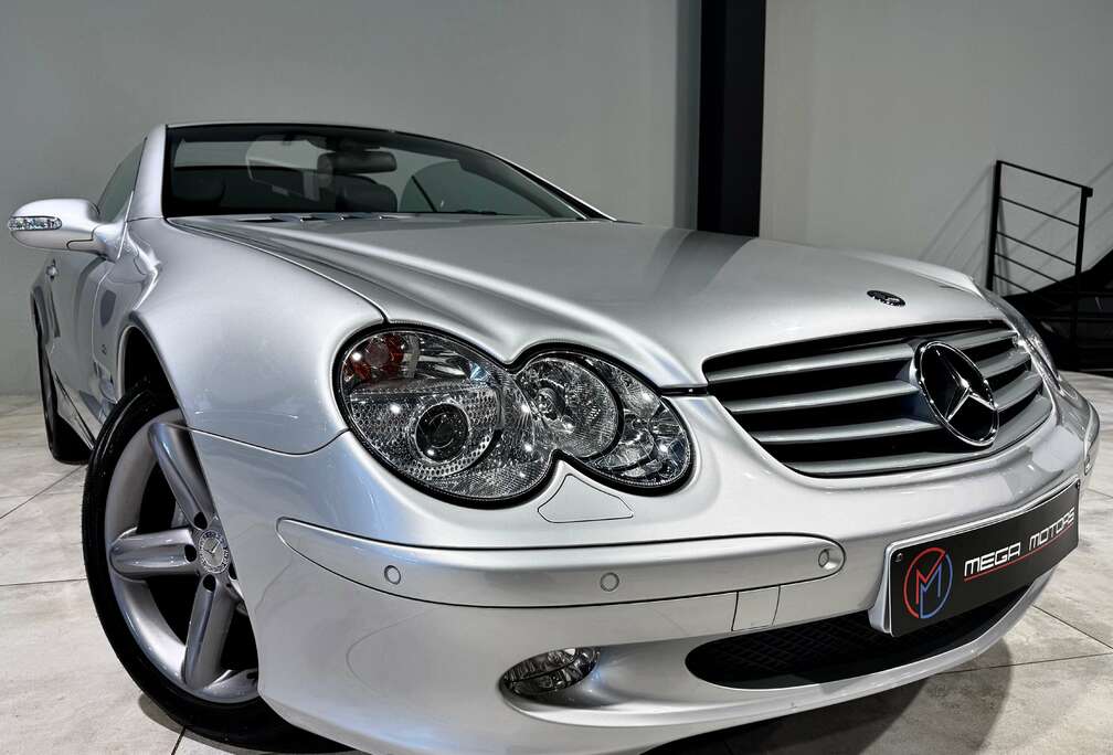 Mercedes-Benz V6 245CV  102.305KM  CABRiOLET B.AUTO CUiR NAVi Bi-XENON JA18\