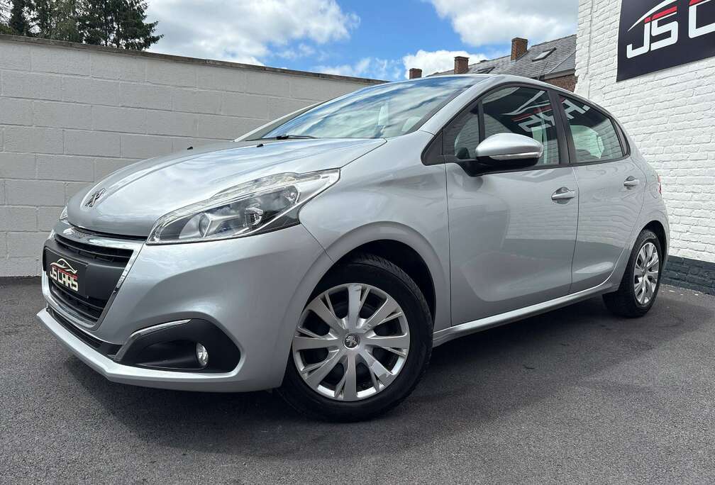 Peugeot 1.2i*1er PROPRIETAIRE*GPS*PDC*LED*AIRCO*BLUETOOTH*