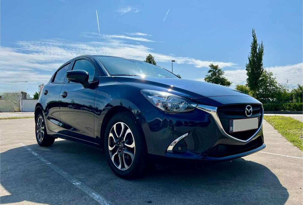 Mazda 1.5 skyactive-G 5MT 90pk HAKONE