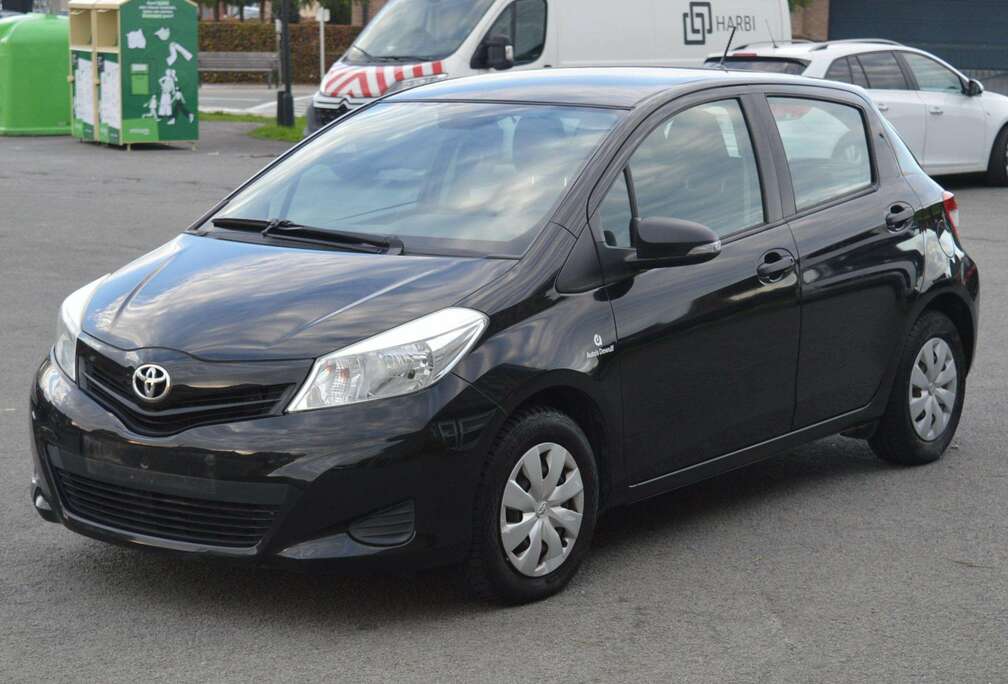 Toyota Yaris 1.0 VVT-i Luna
