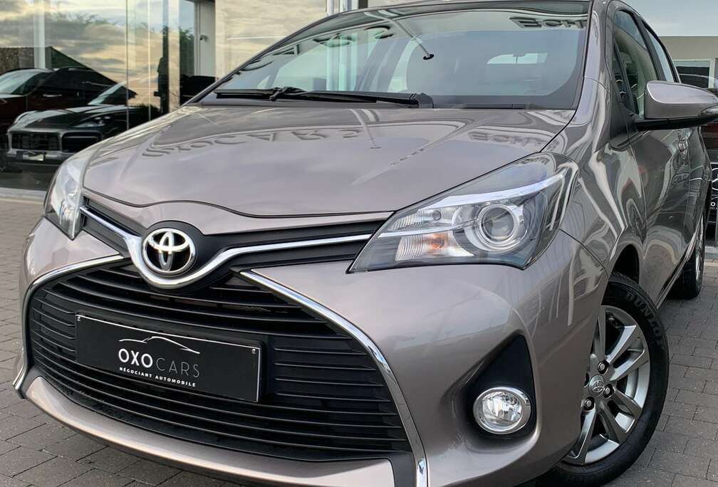 Toyota 1.33i Essence / GPS / Caméra / Airco / Cruise