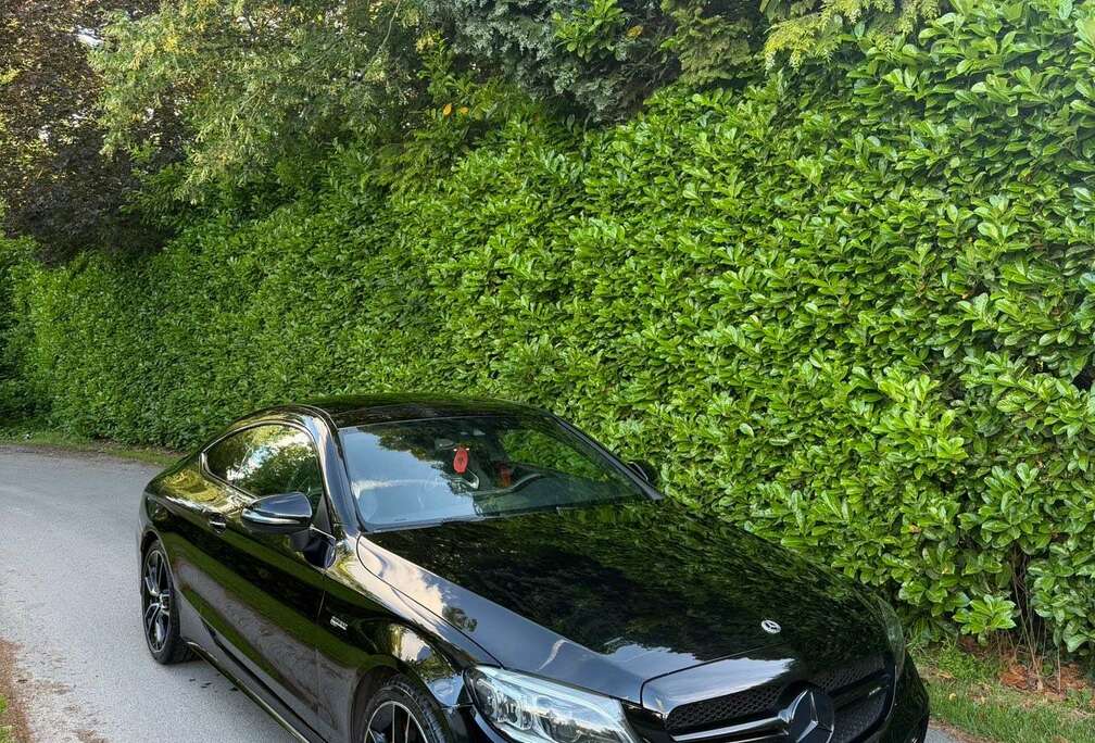 Mercedes-Benz Coupe 4-Matic