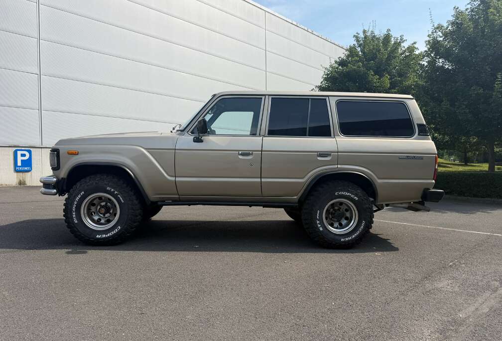 Toyota HJ61