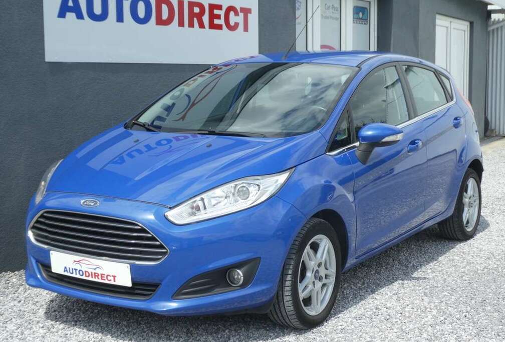 Ford 1.6i Ti-VCT Titanium AUTOMAAT Airco, Bluetooth, PDC **GARANTIE 1 JAAR**