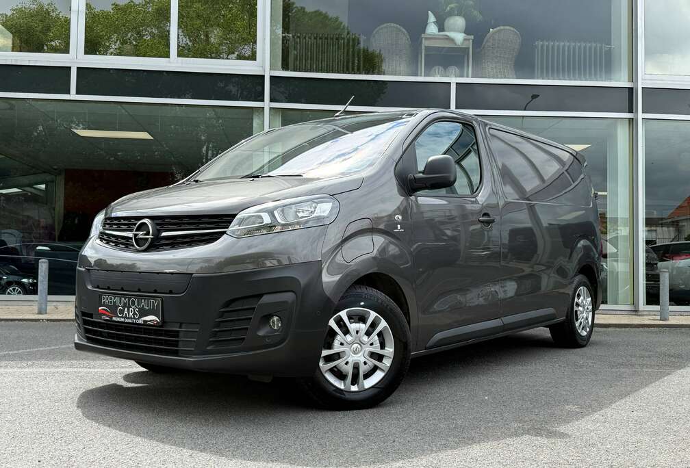 Opel 50 kWh L2H1 / HEAD UP DISPLAY / TREKHAAK / CARPLAY / CAMERA /