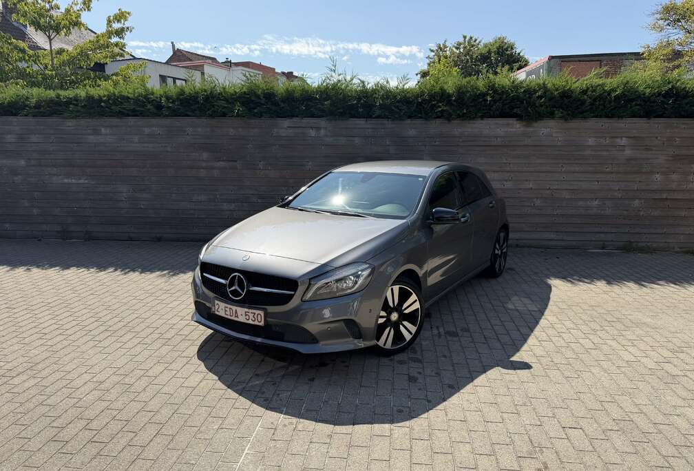 Mercedes-Benz d Urban Handgeschakeld 5d