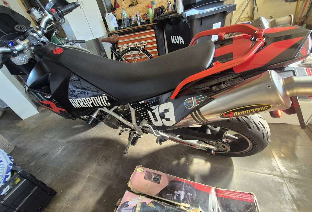 stikers full.Akra