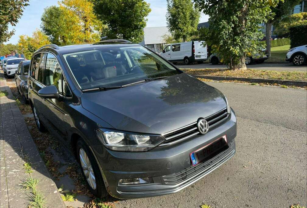 Volkswagen Touran 1.6 TDi SCR Highline DSG Highline