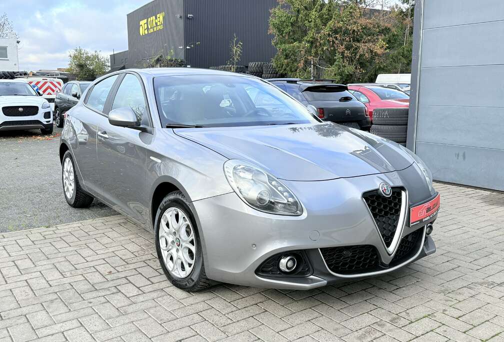Alfa Romeo Giulietta 1.6 JTDm Automaat 10/2020 1j garantie