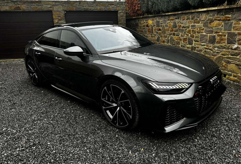 Audi RS7 Sportback 4.0 V8 / CERAMIK BRAKES / PPF COVERING