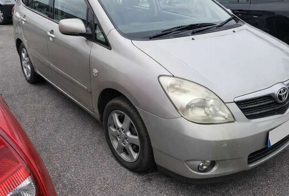 Toyota 1.6i VVT-i 16v L. Luna@Travel (Fleet)