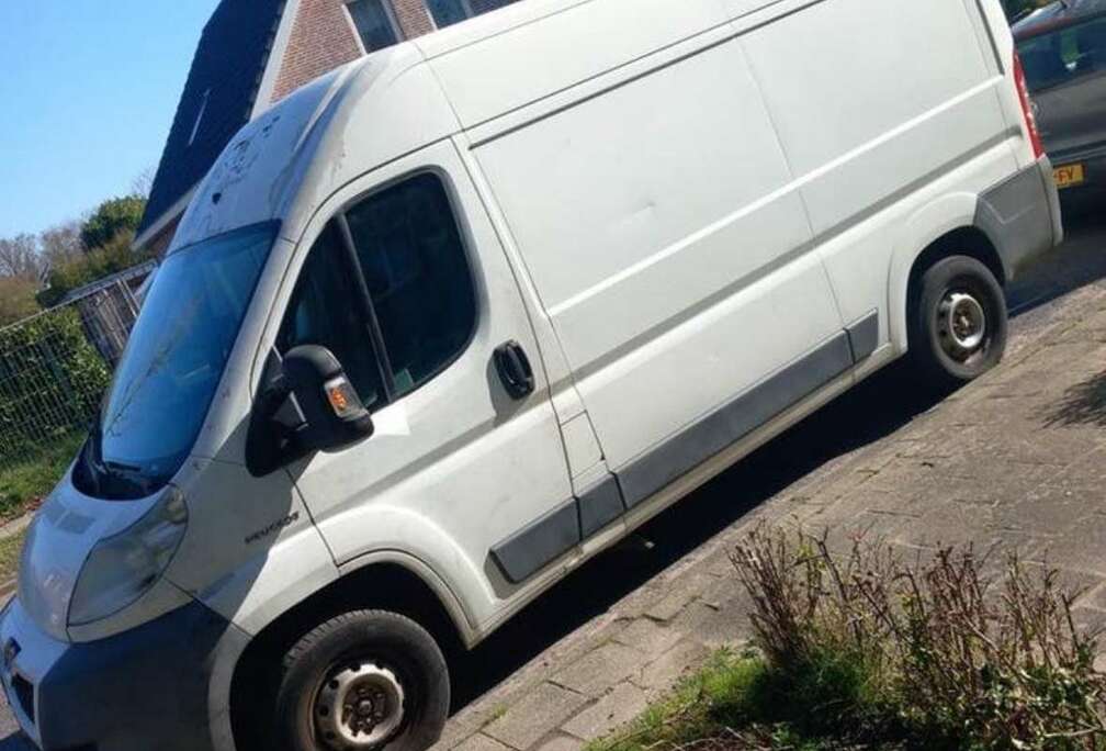Peugeot HDi 333 L2H2 Standard