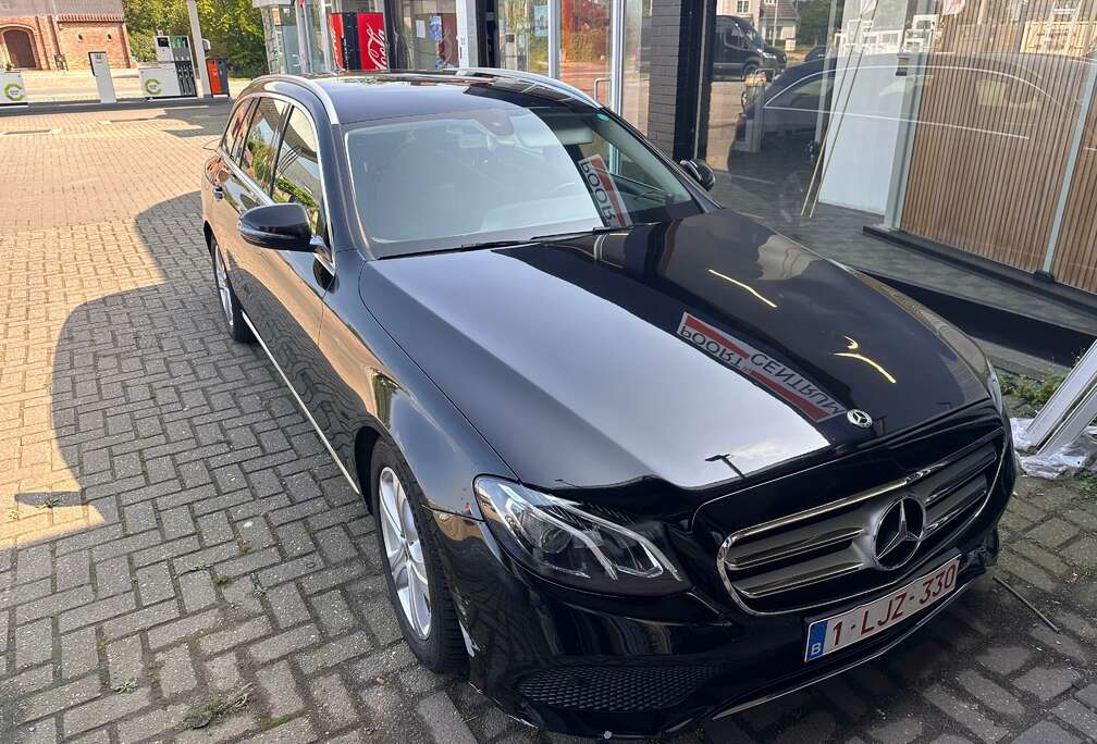 Mercedes-Benz E 200 d T 9G-TRONIC