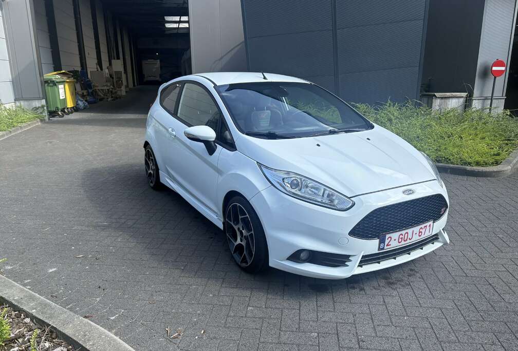 Ford ST2 1.6 EcoBoost