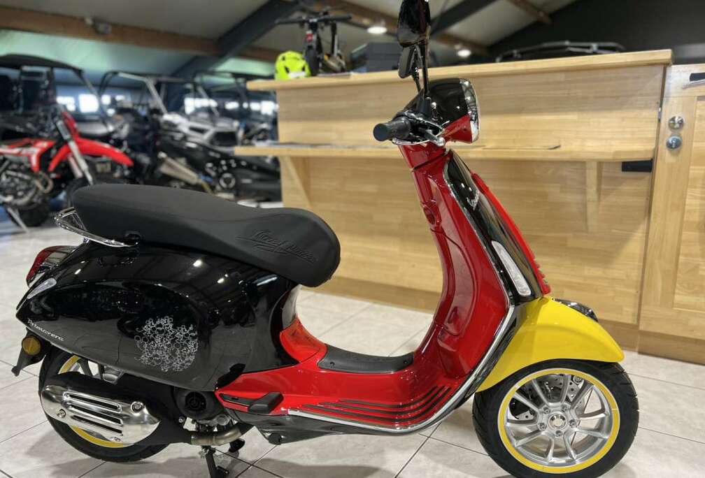 Mickey Mouse Edition 4T  classe B 45 Km/h