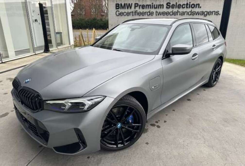 BMW 330e xDrive Touring Pack M Sport